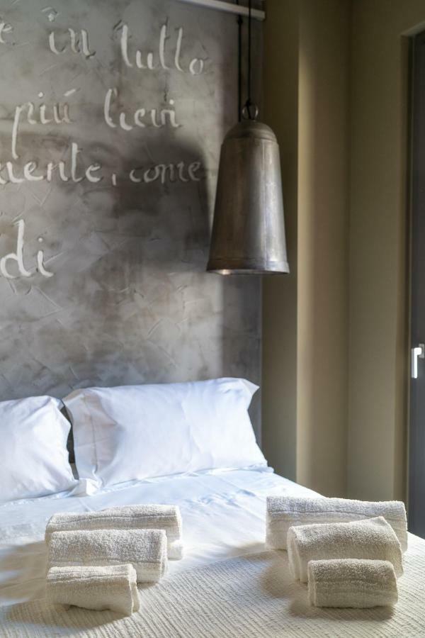 B&B Dei Poeti Чивитанова-Марке Экстерьер фото