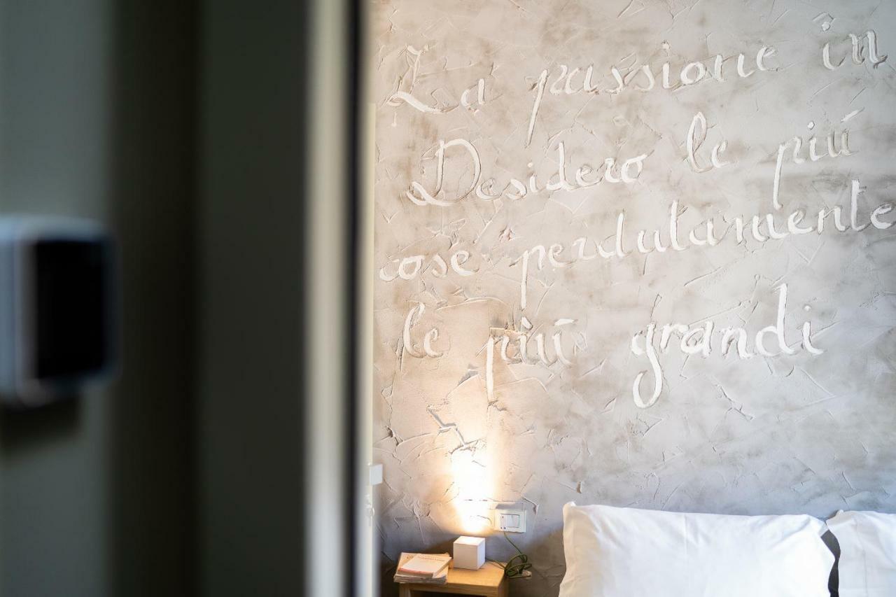 B&B Dei Poeti Чивитанова-Марке Экстерьер фото